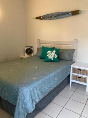 Uvongo Cabanas 9A